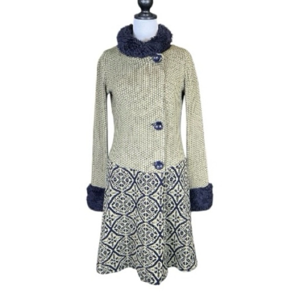 Betsey Johnson Cream and Blue Patterned Cape